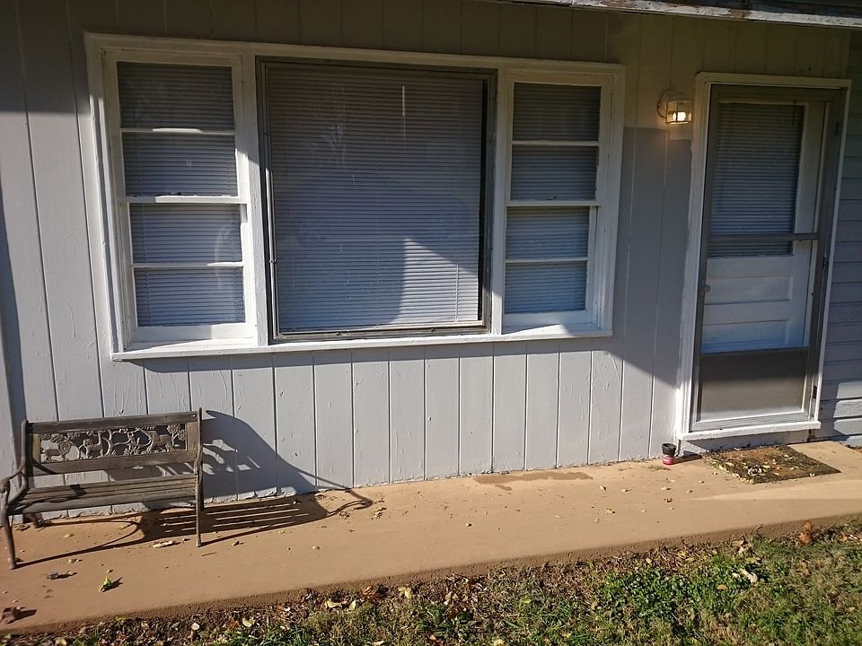 2nd image of 3829 Bonita St