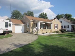 802 S Howard St, Robinson, IL 62454