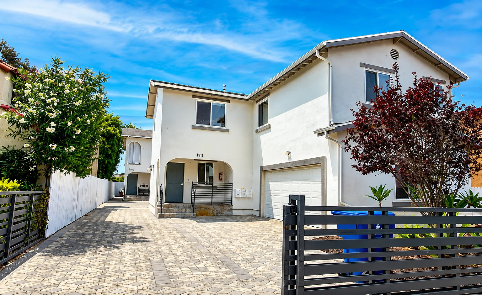 4 bed, 3.5 bath, 2100 sqft, $7,850 — Photo 1
