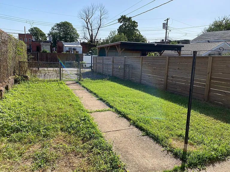 1210 S Boyle Ave — Photo 19
