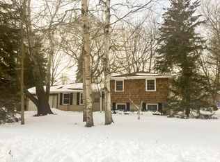 1039 Harwood Ave, Green Bay, WI 54313