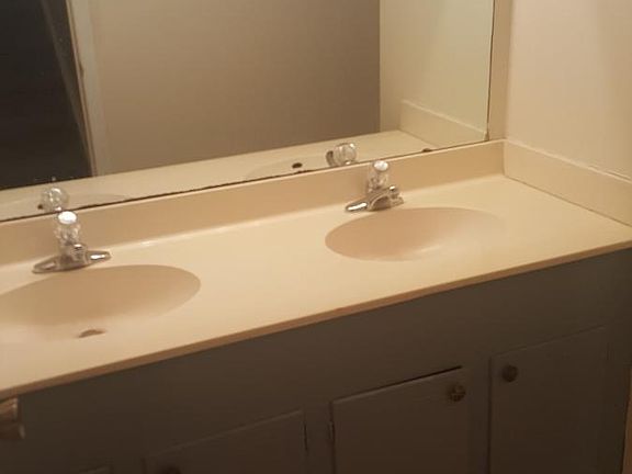 MBR bath vanity