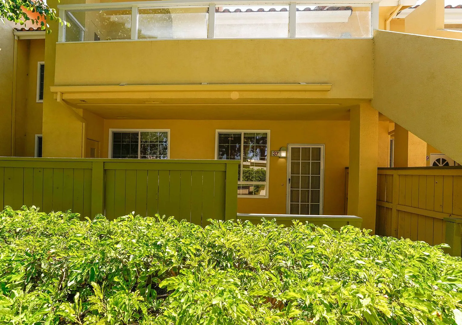 Available Now!! Two Bedroom Two Bath Condo In Great Location — Photo 1