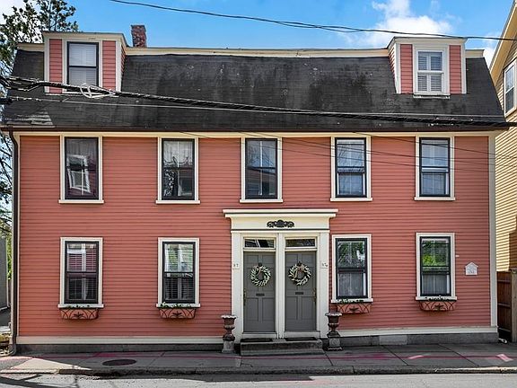 2nd image of 97 Essex St #1
