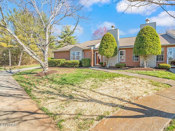 2nd image of 5009 Griffins Gate Ln