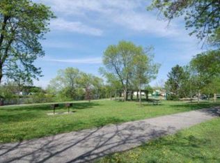 222 7th St W APT 6, Northfield, MN 55057