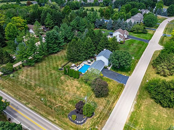 5th image of 11520 Tyson Dr
