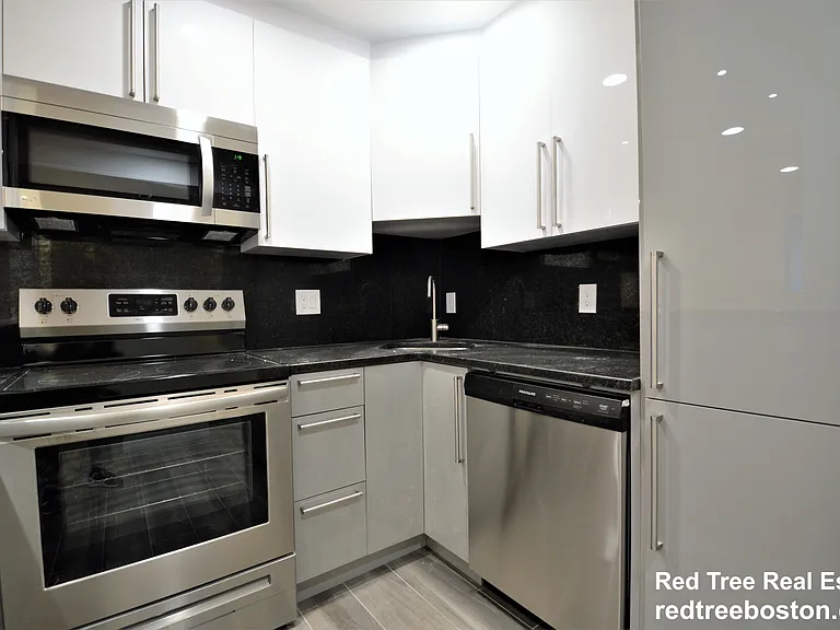 1801 Beacon St #2 — Photo 19
