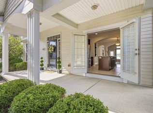 6810 John Dr, Canal Winchester, OH 43110