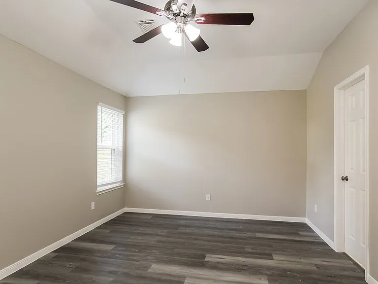 19114 Timber Way Dr — Photo 10