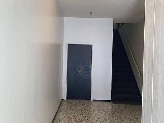 4th image of 1318 12th Ave