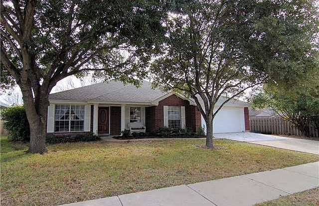 1st image of 1005 Pine Creek Dr