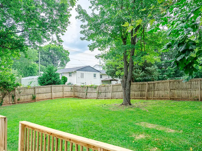 4814 Coster Rd — Photo 17