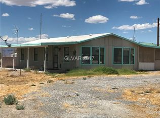 8300 Coyote Dr, Pahrump, NV 89061