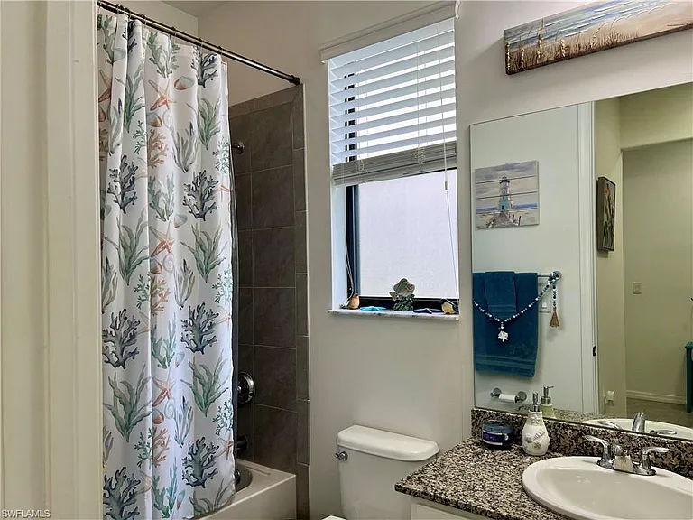 5507 Useppa Dr — Photo 14