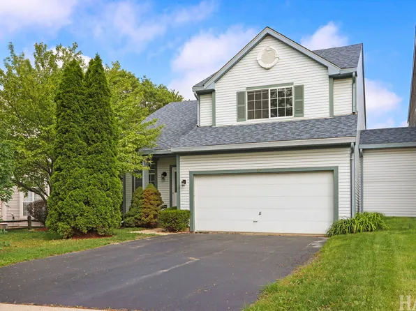 62 E Rustic Ln Unit 0, Round Lake, IL 60073