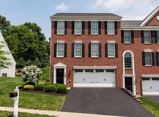 108 Village Ct, Sewickley, PA