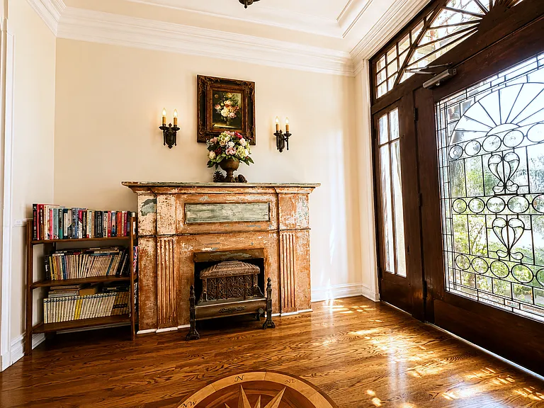 1935 N Vermont Ave #14 — Photo 17