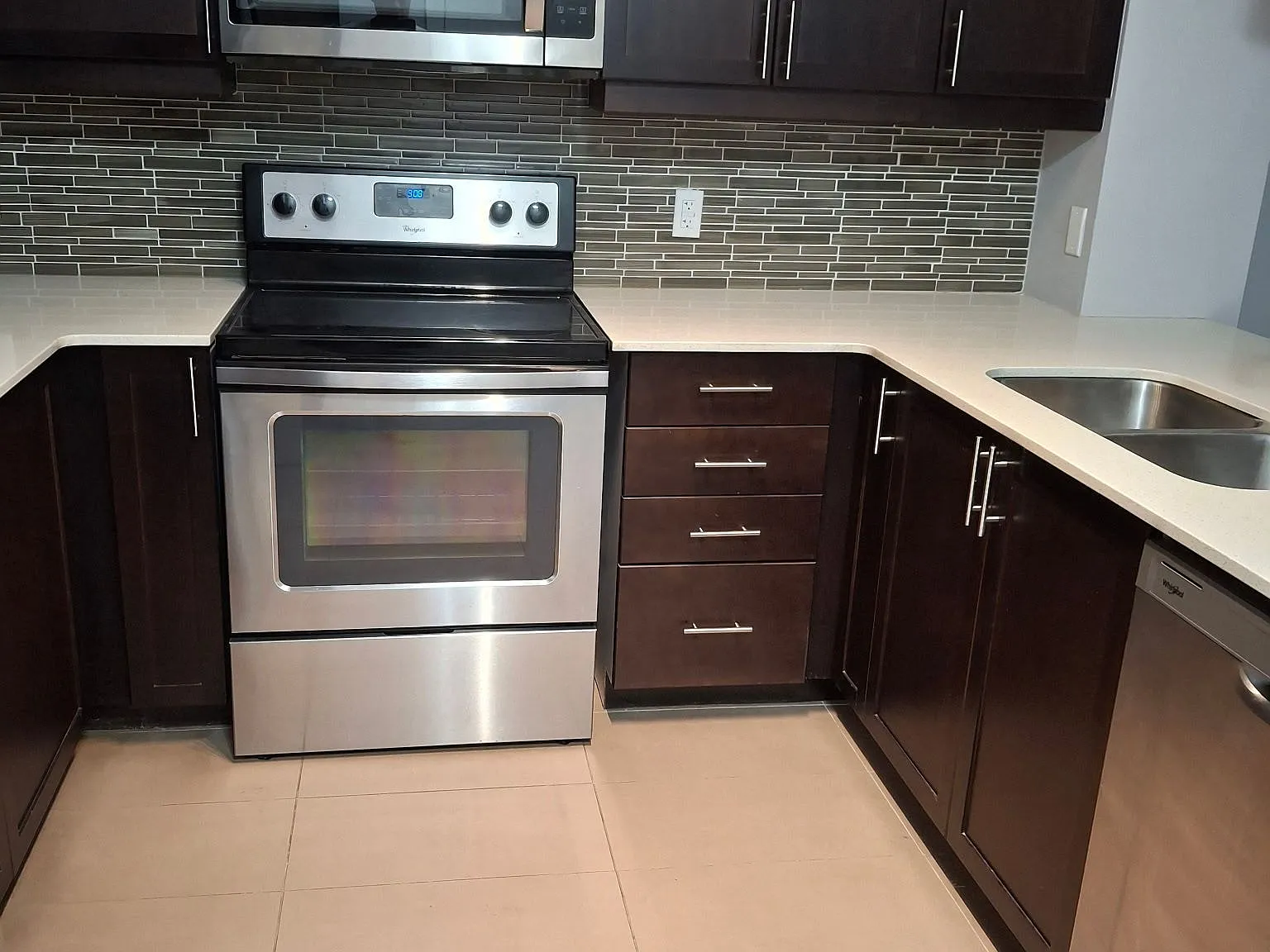 2 bed, $3,248 — Photo 3