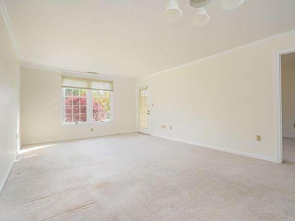 2nd image of 3105 Heatherwood