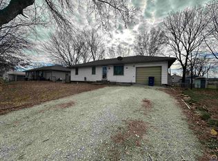205 W 10th St, Overbrook, KS 66524