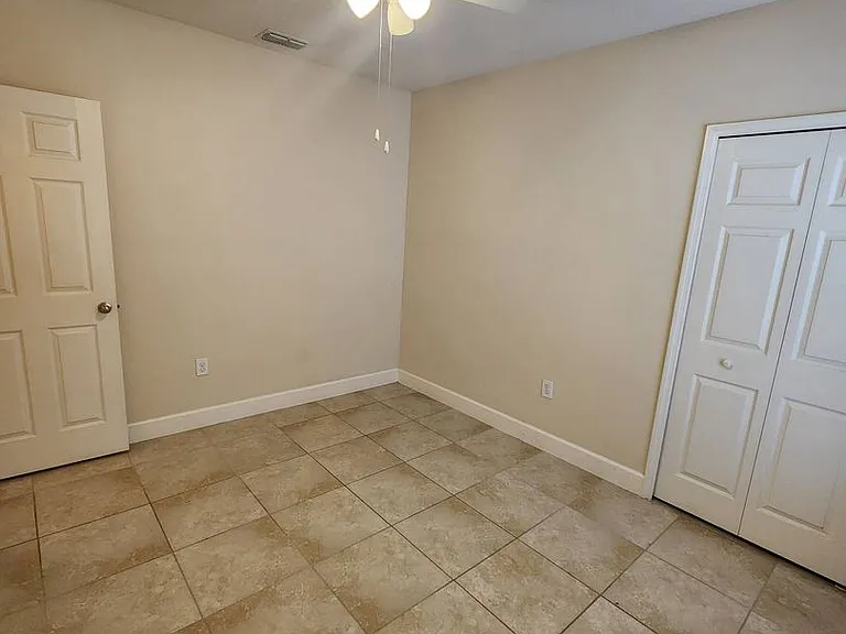 5352 Talbot Blvd — Photo 28