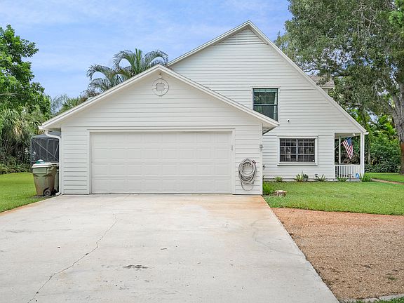 5th image of 217 SE Oriole Avenue