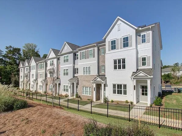 3316 Cranston Ln, Kennesaw, GA 30144