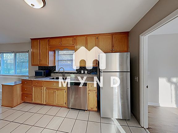 5th image of 1031 Kimberly Ave