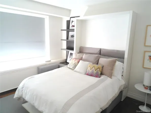 200 East 66th Street image 13 of 20