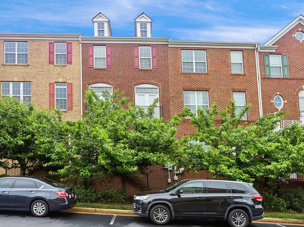 20660 Smollet Ter, Ashburn, VA 20147