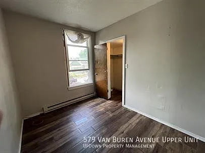 579 Van Buren Ave — Photo 6