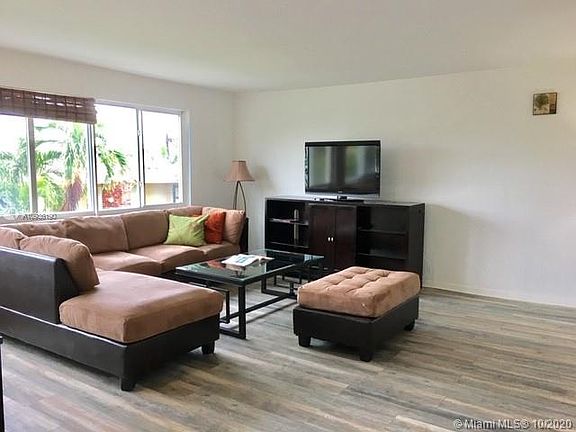 3rd image of 9971 W Bay Harbor Dr APT 302