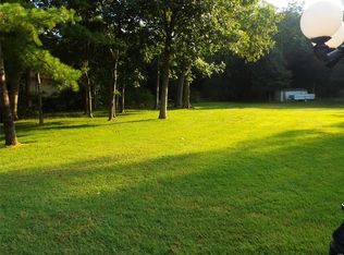 1 Bluff Forest Ln, Saint Charles, MO 63304