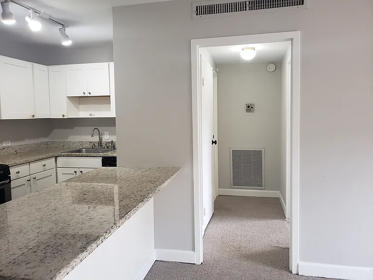 2285 Peachtree Rd NE #904 — Photo 7
