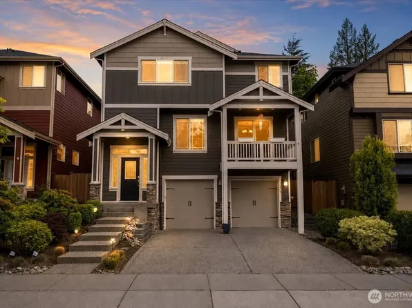 20704 2nd Avenue W, Lynnwood, WA 98036