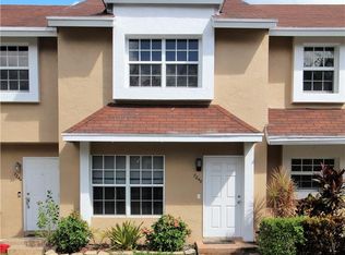 7240 N Woodmont Ave, Fort Lauderdale, FL 33321