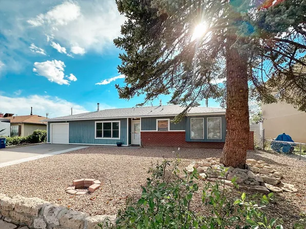 73 Hacienda Dr, White Rock, NM 87547