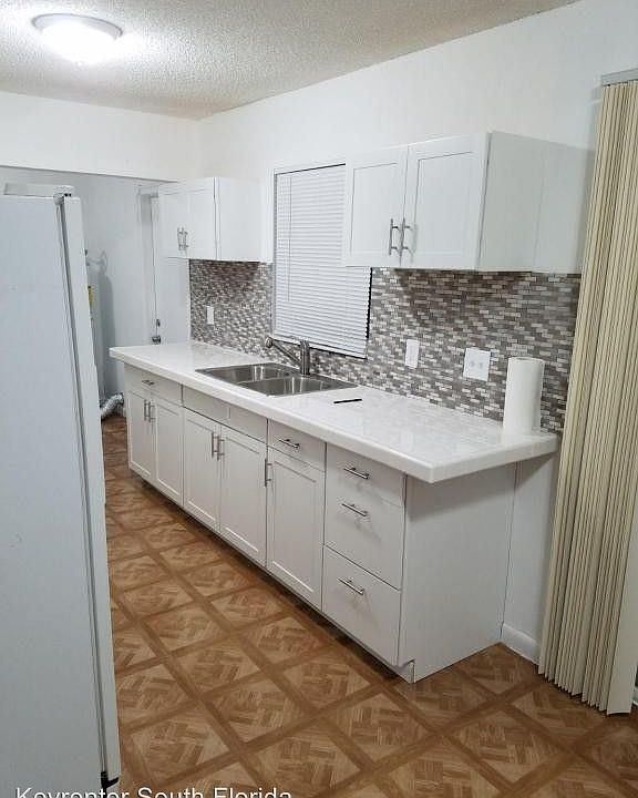 1st image of 3460 N Seacrest Blvd