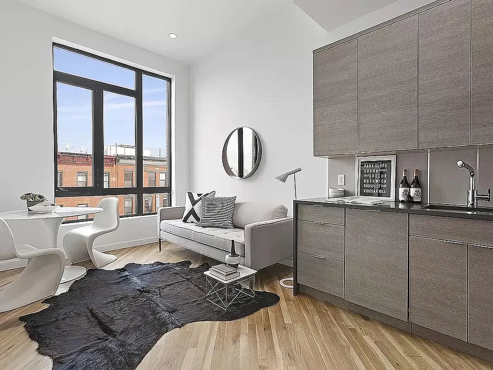 1192 Bedford Ave #4A