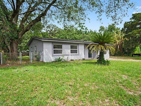 2nd image of 5726 Knollwood Dr