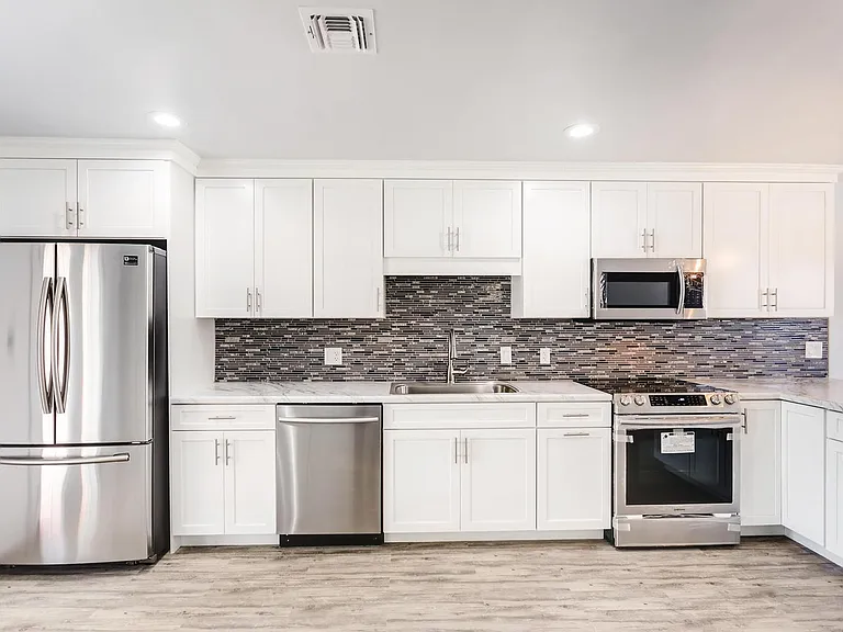 1215 S Judd St — Photo 12