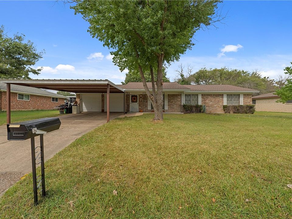 1st image of 713 W Karnes Dr
