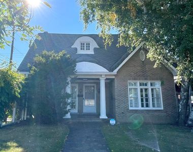 2926 State St, Erie, PA, 16508