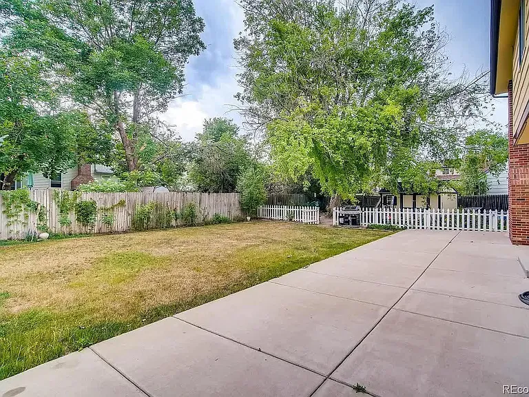 2247 S Eagle St — Photo 4