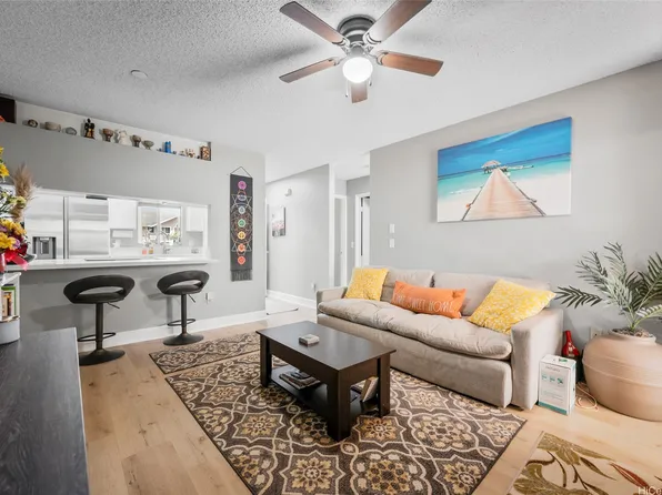 94-519 Lumiaina St APT J104, Waipahu, HI 96797