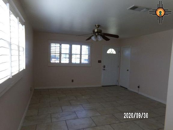 3rd image of 1705 W Hermosa Dr