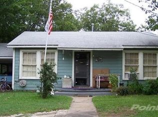 1316 N Anglin St, Cleburne, TX 76031