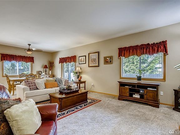4th image of 6613 29th Pl NE