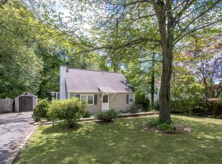 13 Joemar Rd, Norwalk, CT 06854